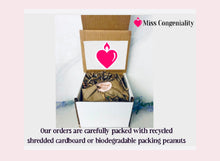 Load image into Gallery viewer, Sagging But Still Gagging | Best Friend Funny Candle Gift | Birthday Gift Aging Humor | Getting Older Humor